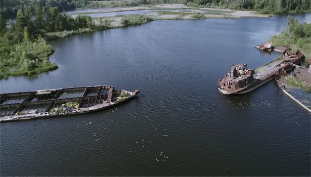 Tsjernobyl-DJI-drone-Quadcopter-verlaten-stad-615x350
