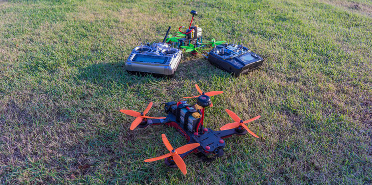 Nederlandse dronerace-top verzamelt zich dit weekend in Appeltern voor Riverside FPV Challenge