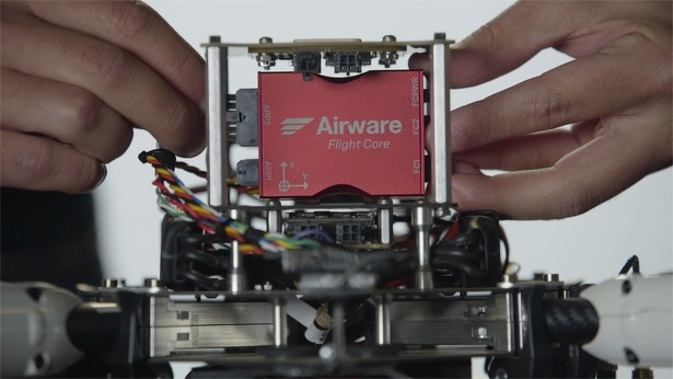 airware-flight-controller-drones-quadcopter-zakelijk-commercieel-intel-investering